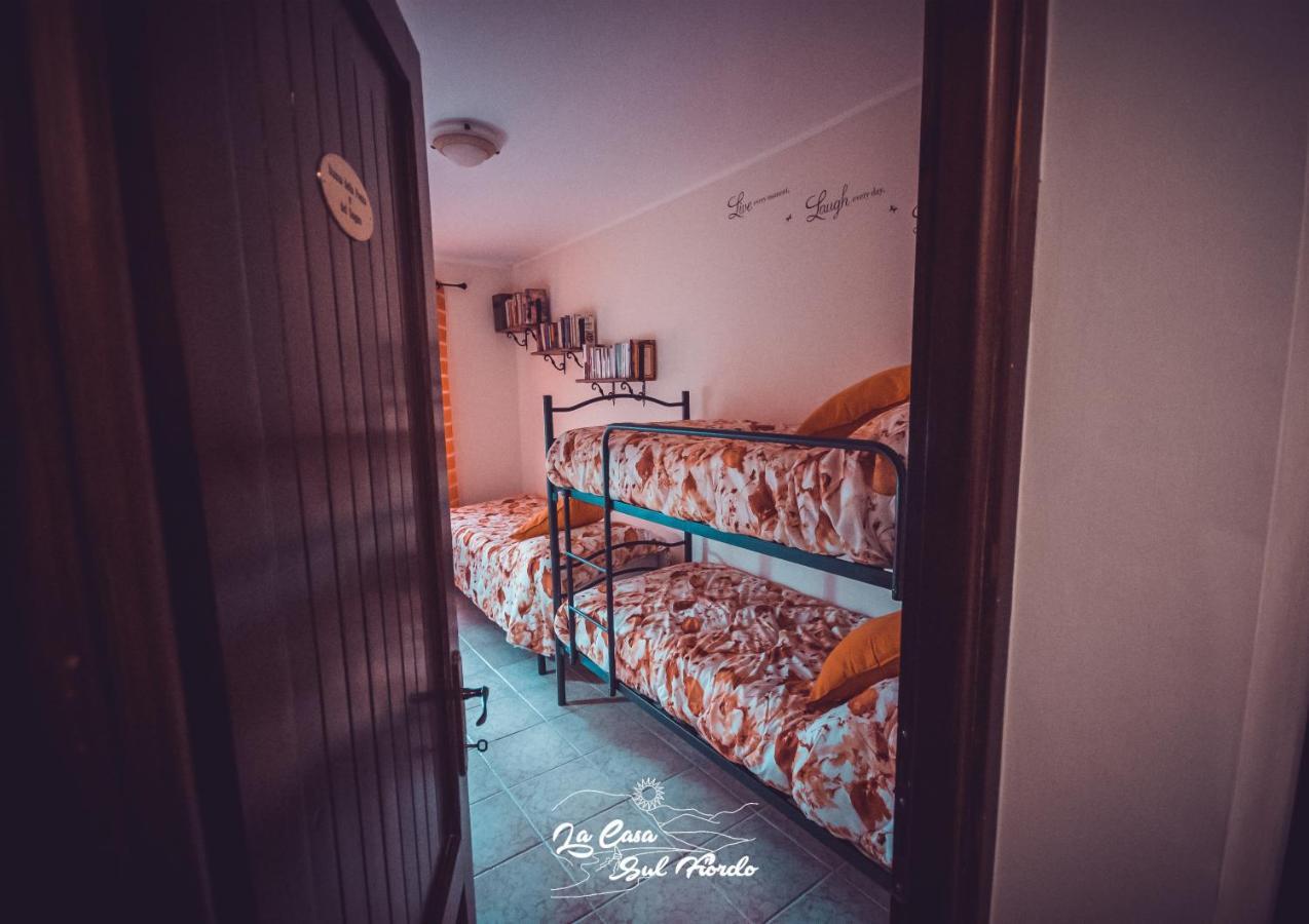 La Casa Sul Fiordo Lago Del Turano Paganico Sabino Bagian luar foto